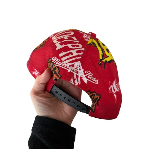 Mitchell and Ness snapback 76ers hat graffiti sticker retro excellent like new - Picture 3 of 3
